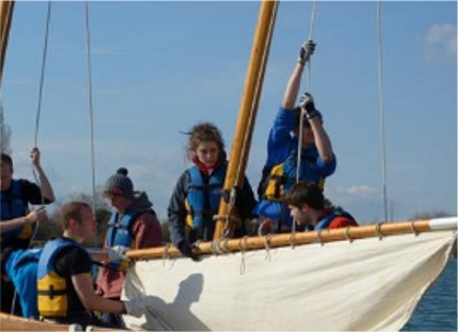 Emmanuel Mailly, pr&eacute;sident la F&eacute;d&eacute;ration Voile-Aviron nous fait part de la parution du n&deg;14 de "carnet de bord", le bulletin de la F&eacute;d&eacute;ration Voile-Aviron. 