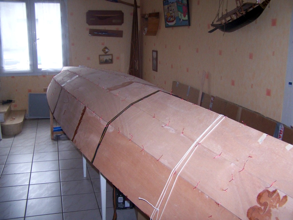 Autre modification importante : Didier a augment&eacute; le franc-bord du wherry afin de lui donner plus de volume.