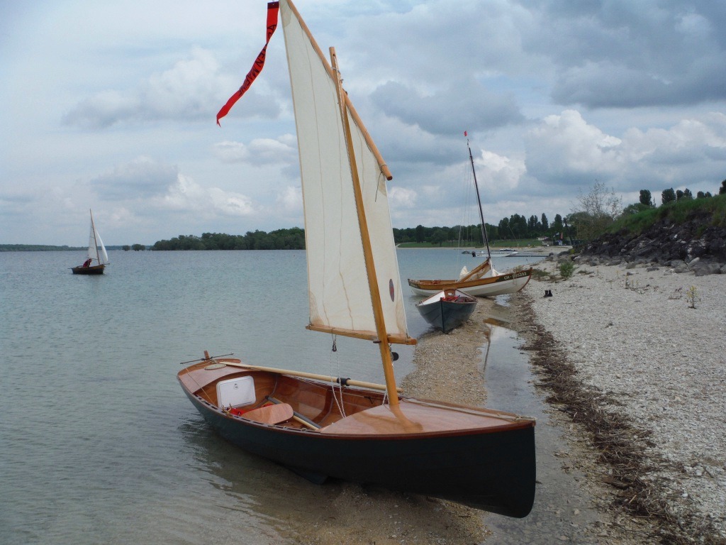 Atipik, Liliplume, Anouket sur la grève et MOA "en mer". 