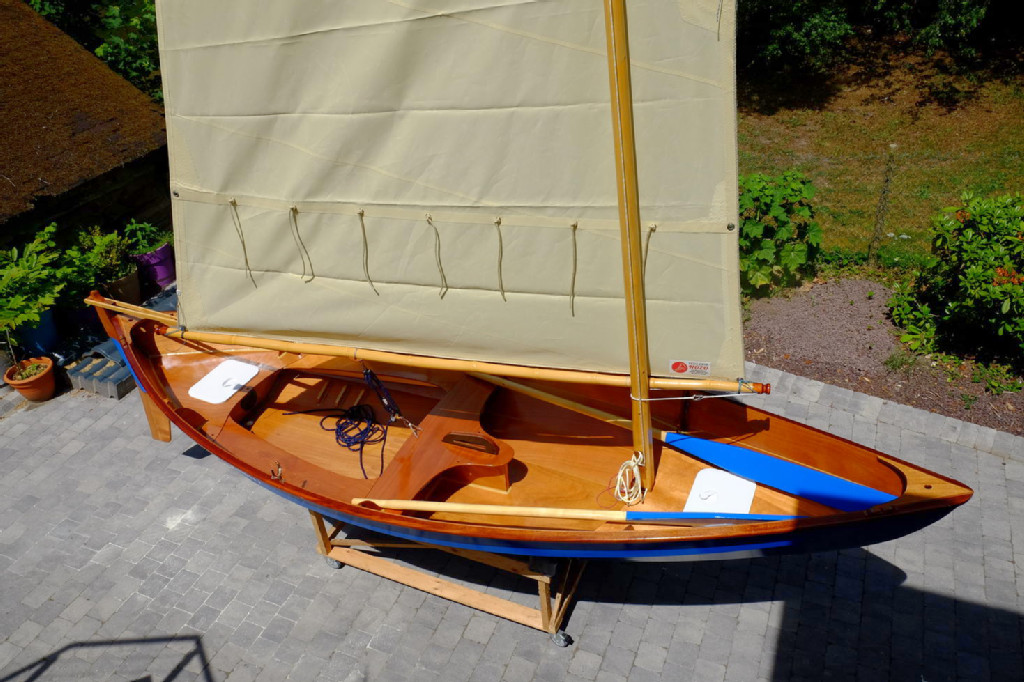 Fran&ccedil;ois nous envoie les six photos suivantes su Skerry qu'il vient de terminer en Seine Maritime : il est tellement beau qu'on dirait un mod&egrave;le r&eacute;duit ! 