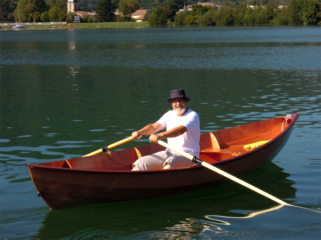 Jean-Fran&ccedil;ois nous &eacute;crit : &laquo; Voici quelques photos de la premi&egrave;re mise &agrave; l'eau de L'Odet (fraichement immatricul&eacute; &agrave; Douarnenez). Certains naviguent le mardi moi c'est le dimanche. &raquo;