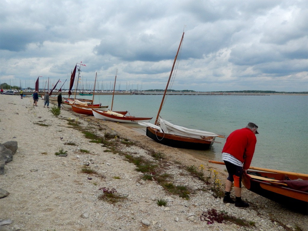 Une bonne partie de la flottille sur la plage du Mesnil-St-Père. 