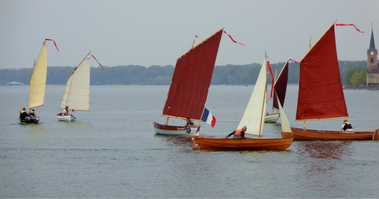 "An Treizh", "La Marie Pupuce", "Gandalf", "Prise de Ris'k" masquant "L'Odet" et "Mounouf". 