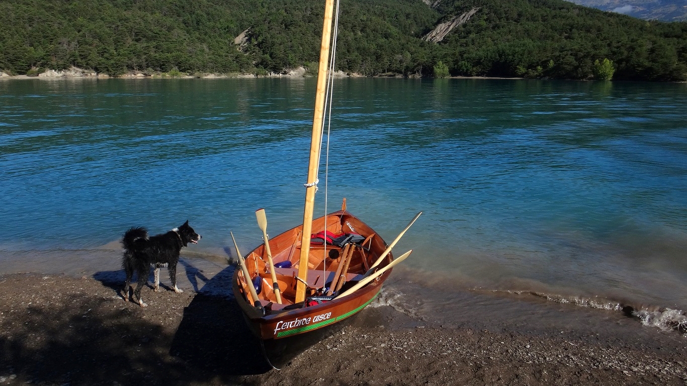 Fran&ccedil;ois a particip&eacute; &agrave; la Vogalonga successivement avec chacun de ses deux bateaux pr&eacute;c&eacute;dents, et il compte s'inscrire &agrave; la prochaine Velalonga (randonn&eacute;e-r&eacute;gate &agrave; la voile sur la lagune de Venise) avec son nouveau Skerry. 