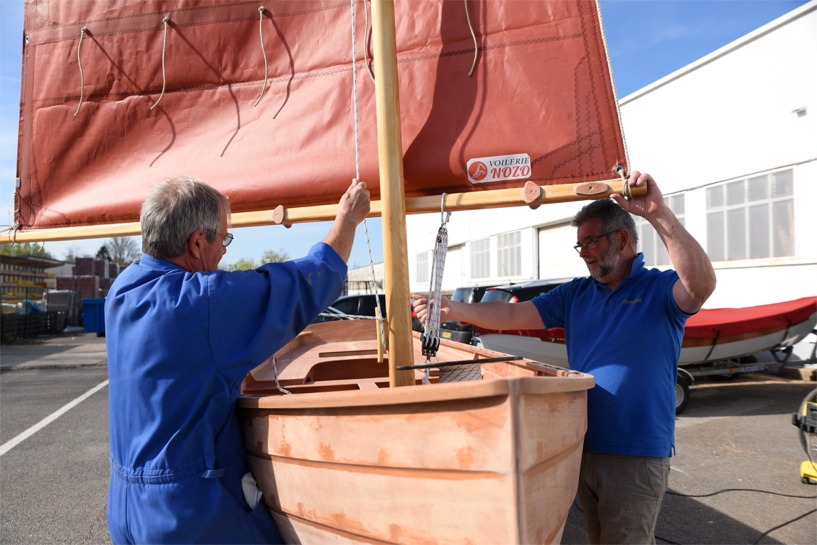 Nous construisons avec Benoit le Silmaril N°3, que nous lancerons au Rassemblement Arwen Marine. 