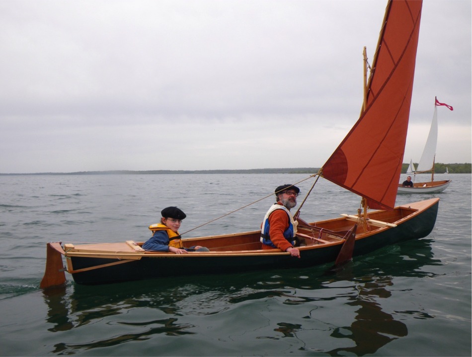 Rémi et Charles-Edouard dans leur Cavelier "Urpekoa" (sous-marin en basque...) 