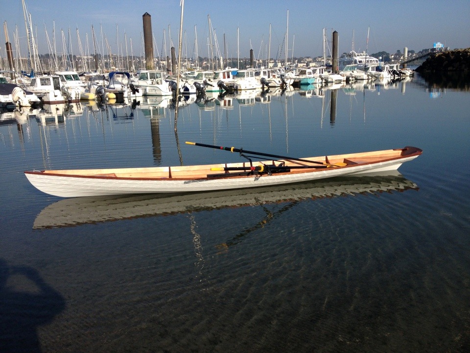 A lège, on a l'impression que le Wherry Tandem est si léger qu'il n'arrive pas à percer la surface de l'eau ! 