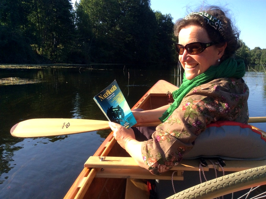 Mais Isabelle a de mauvaises lectures : il s'agit des "Naufrag&eacute;s" de Dominique Lebrun : "La temp&ecirc;te hurle, les d&eacute;ferlantes &eacute;crasent les m&acirc;tures, le bateau se disloque sur les r&eacute;cifs, les hommes sont engloutis, &eacute;cras&eacute;s&hellip;" Hum ! 