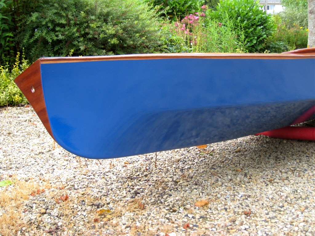 Le jolli bleu choisi par Franck est le "Lauderdale Blue" de la gamme polyuréthane bi-composant Perfection. 