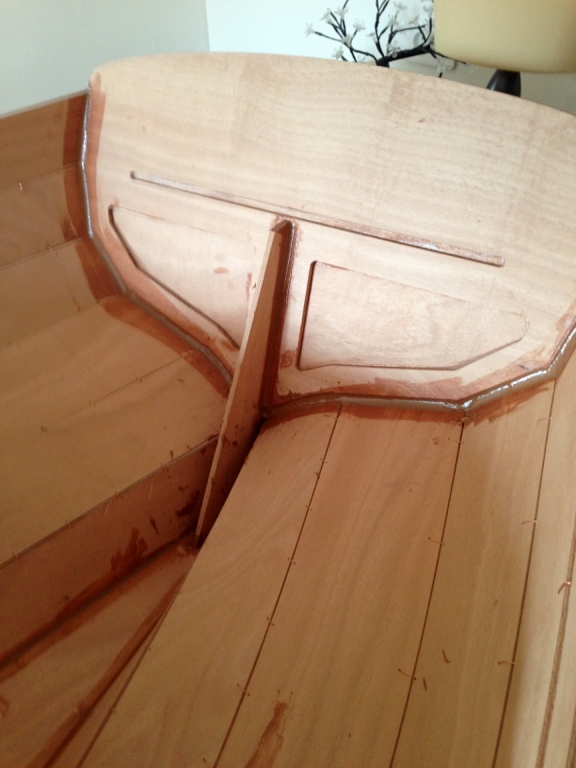 Les joints autour du tableau.