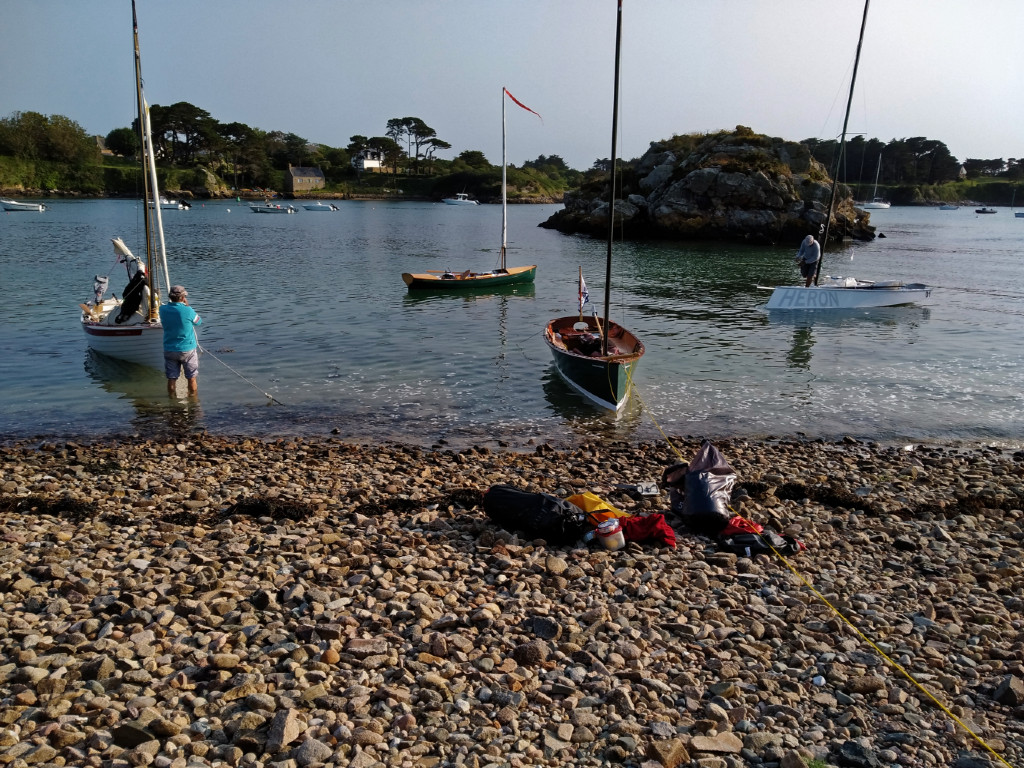 Arrivée en début de soirée sur la plage, côté nord de la Corderie. 