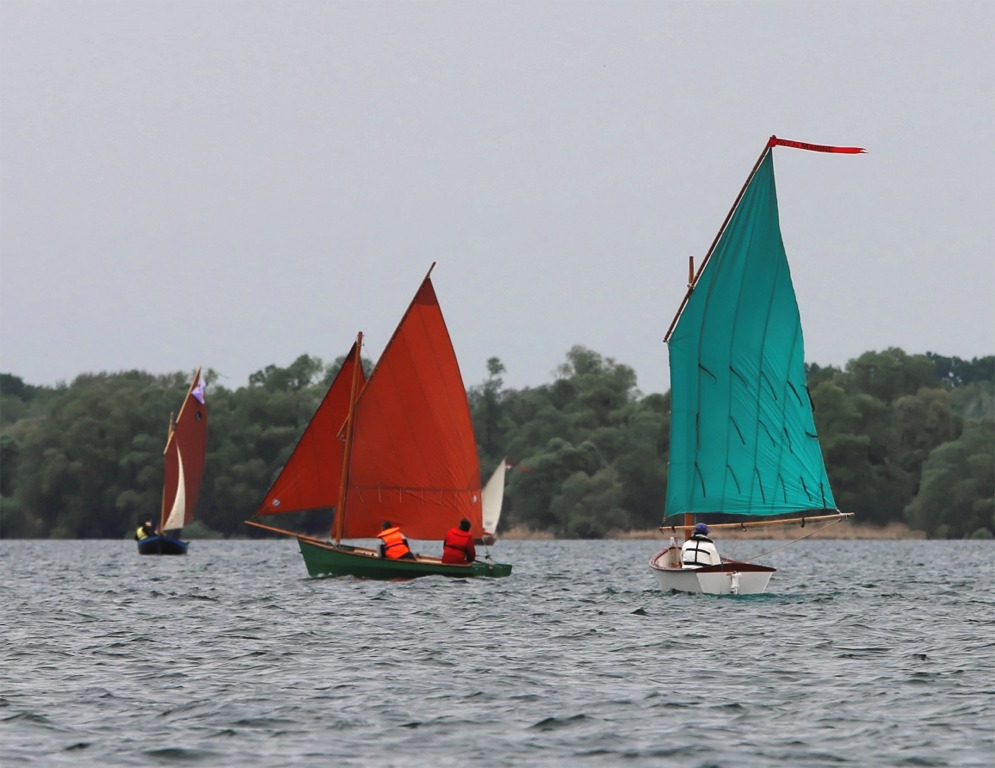 L'Ilur Tournepierre, le Biraou Carpe Diem masquant Txakoli et le Goat Island Skiff Takka. 