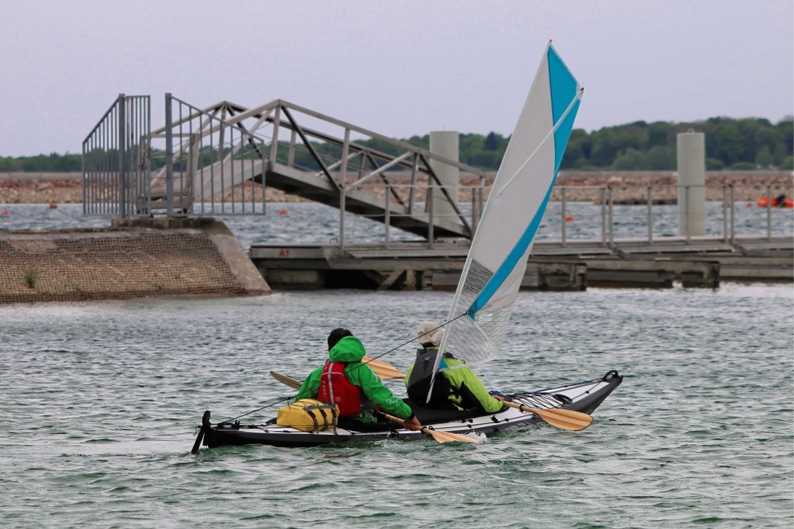 Guillaume se porte à mon secours sur le flanc bâbord. 