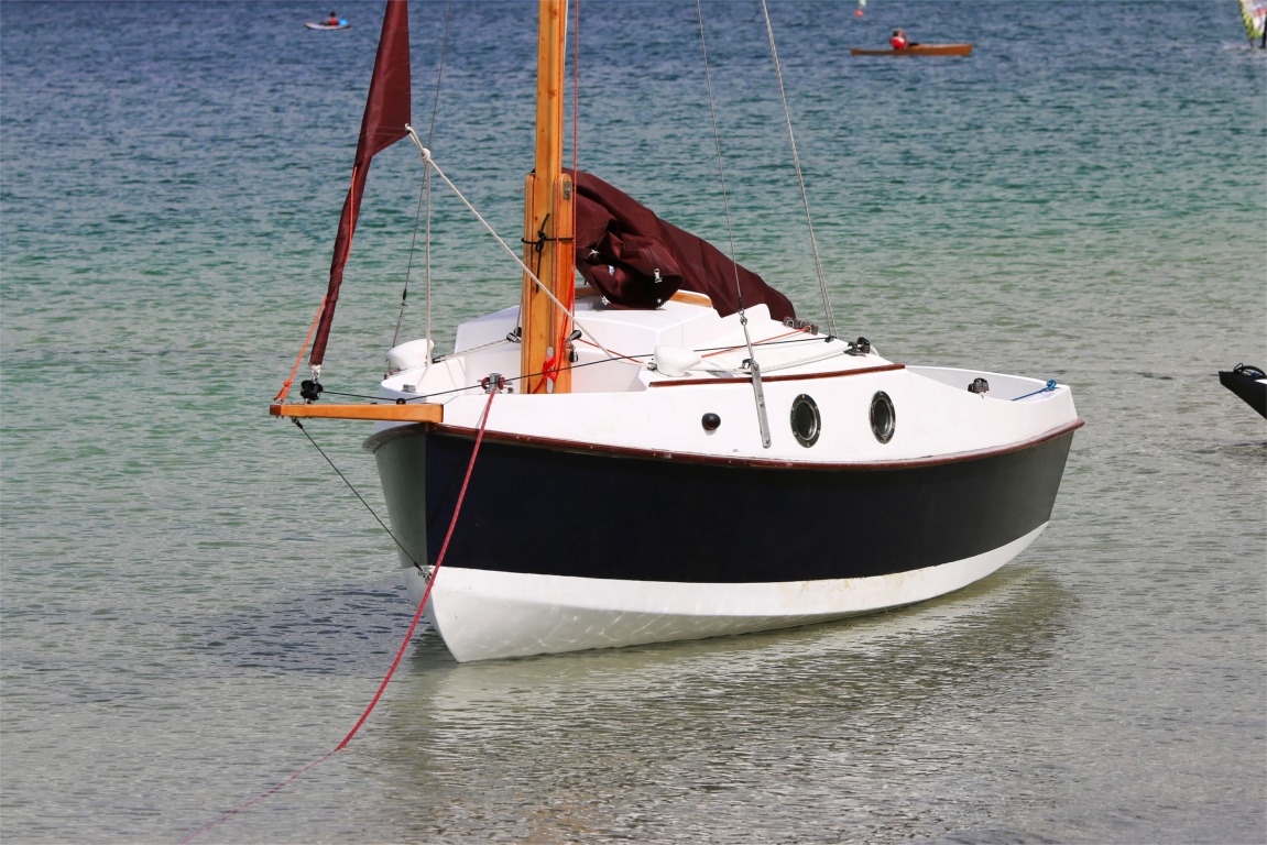 Voilà le PocketShip revenu tranquillement à la plage après avoir assuré le spectacle sur l'eau. 