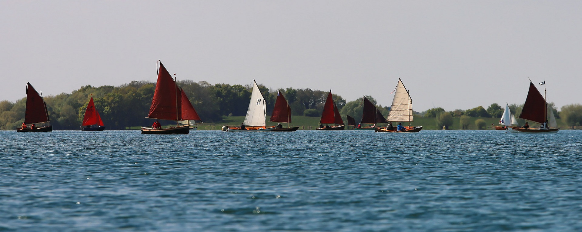 "Point-Virgule", "Mussel", "Agathe" masquant "Love Dory", "Elven" le Seil de Christophe, pr&eacute;sident de l'AS Seils, le Skerry &agrave; d&eacute;rive pivotante, "Scarlet", "Silmaril", "La Marie Pupuce II", "Prise de Ris'k" et "M&eacute;aban". 