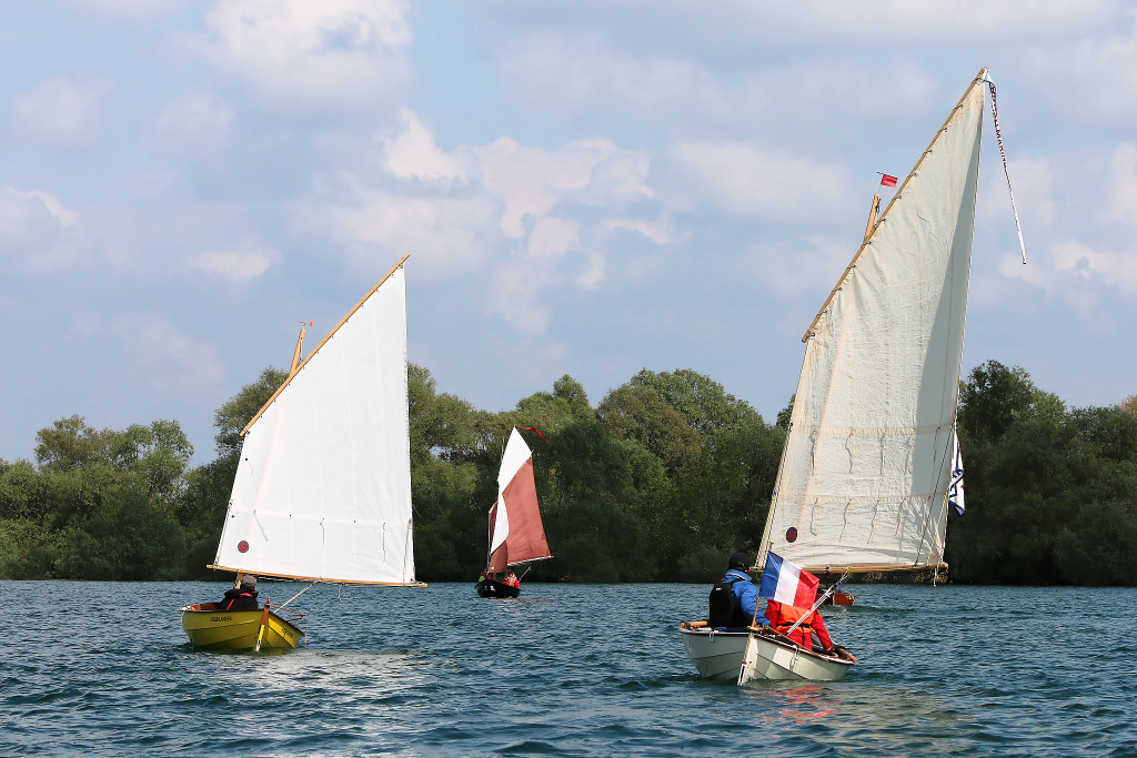 Les Skerry "Highlander" et "Naïma" et le Skerry Raid "Manpernick" masquant "Le GLIS". 