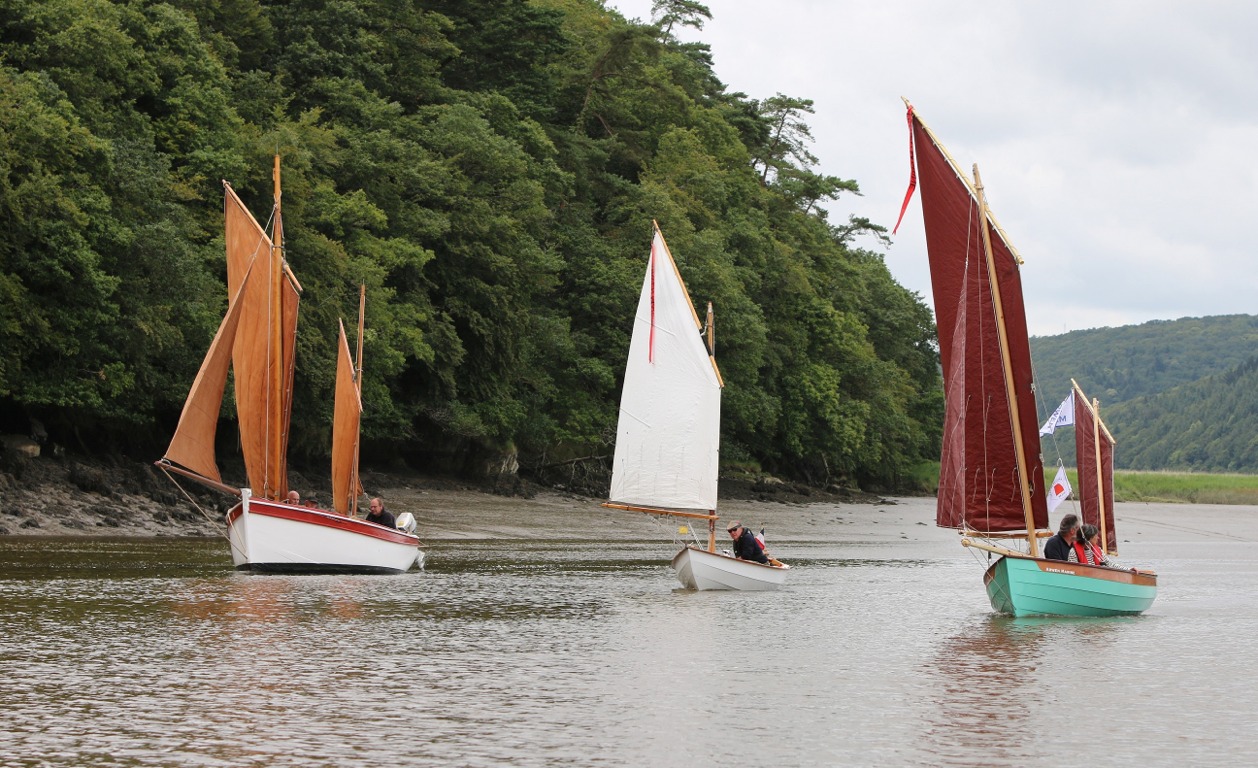 On profite du moment qui passe et du bonheur d'être sur l'eau dans un petit bateau, en compagnie d'autres petits bateaux... 