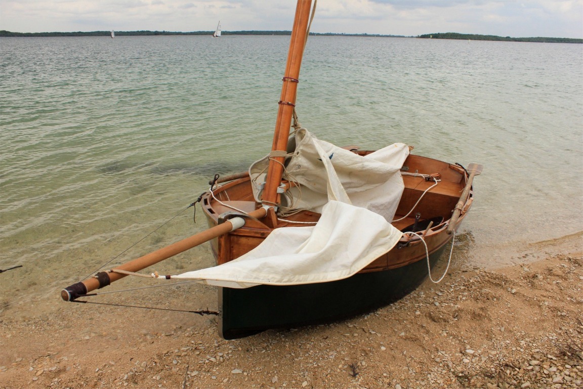 MOA, le petit voile-aviron conçu et construit par Philippe. 