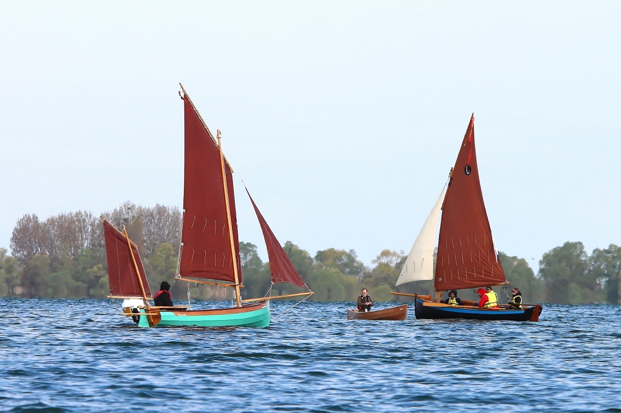 On dirait que le Cavelier "Ulmo" d'Alain est cern&eacute; et va &ecirc;tre pris &agrave; l'abordage sur des deux flancs par "Silmaril" et par "Tournepierre"... 