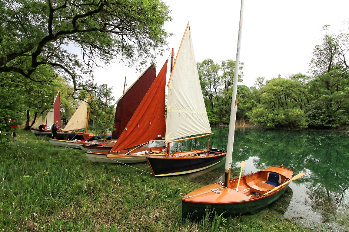 Je ne crois pas qu'aucun rassemblement de voile-aviron soit aussi champ&ecirc;tre ! 