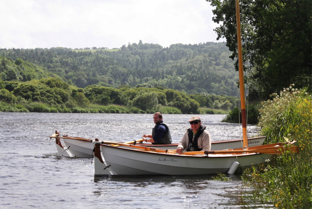 Deux des trois Skerry "stadard" engag&eacute;s dans cette Route du Sable : "Keleren" (anciennement "Will o' the Whisp") &agrave; Denis et "La Marie Pupuce" &agrave; G&eacute;rard. On attend l'ouverture du sas pour &eacute;cluser. 