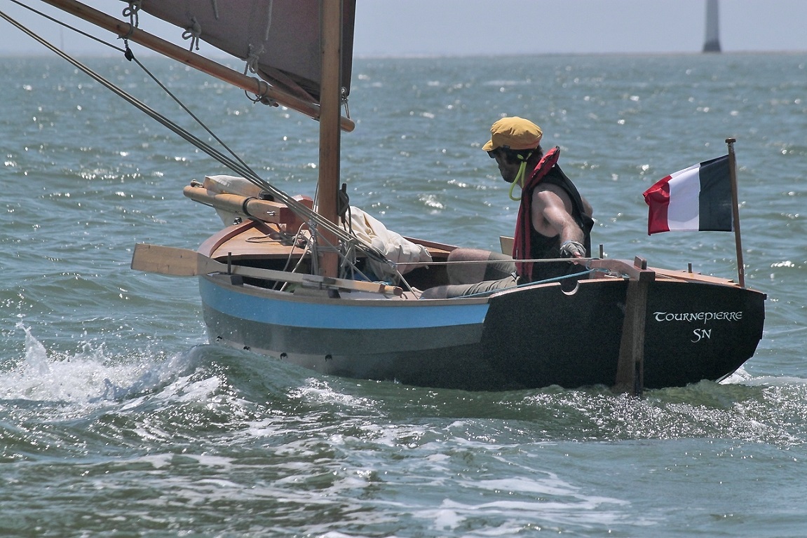 L'Ilur "Tournepierre" d'Emmanuel Mailly, président de la Fédération Voile-Aviron.