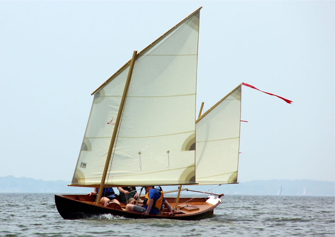 Le kit du Doris 19, qui sera le nom fran&ccedil;ais du Southwester Dory, est d'ores et d&eacute;j&agrave; disponible, il manque encore le manuel de construction, dont la r&eacute;daction est toujours tr&egrave;s longue. 