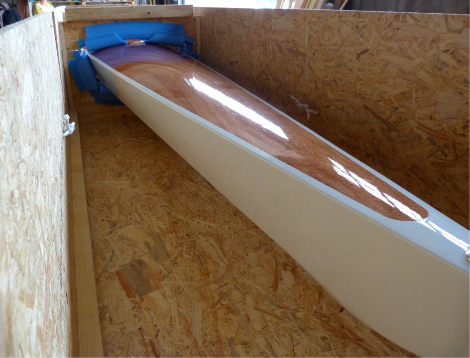 Vue de la proue et du berceau avant. 