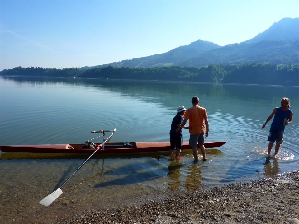 Magnifique image d'une fin de journée calme, avec un superbe éclairage grâce à un soleil déjà bas dans le ciel... 