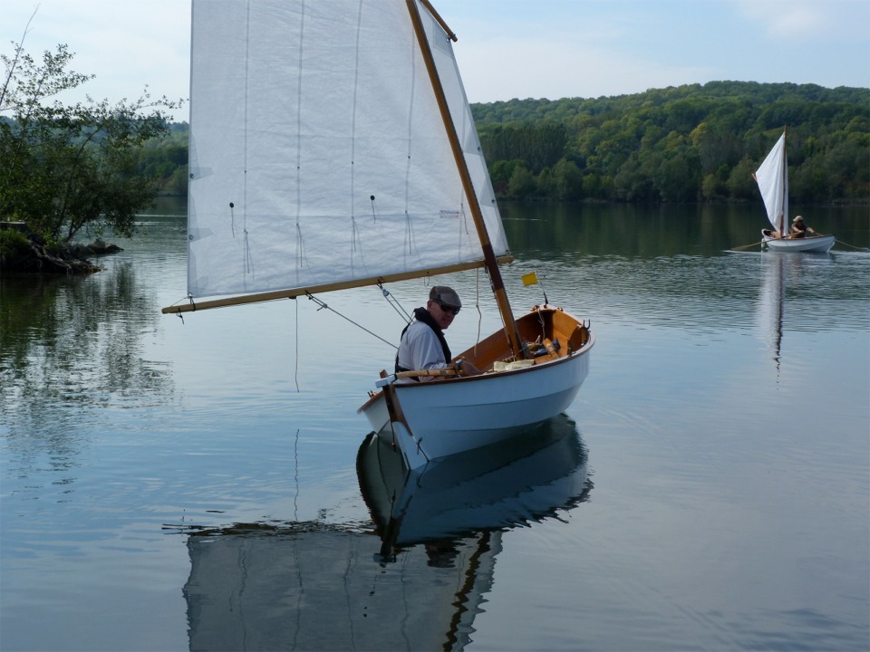 Allez vite voir les images de "Voiles dans la Brie'Z", (petit, mais qui ne demande qu'à grandir) rassemblement voile-aviron en région parisienne. 