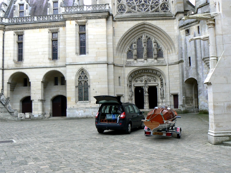 L'arrivée dans la cour du château. 