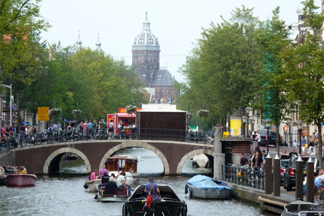 Dimanche après-midi à Amsterdam, suite. 