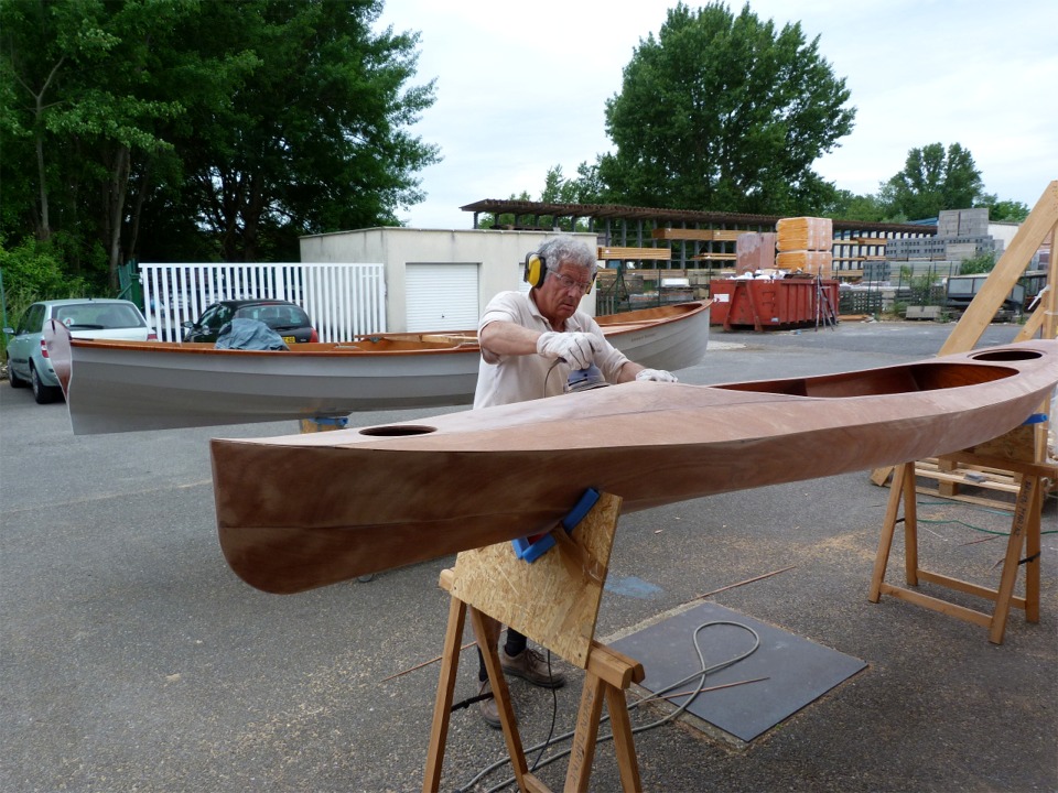 Nouveau pon&ccedil;age pour Pierre apr&egrave;s durcissement de l'&eacute;poxy... 