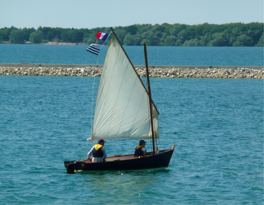 Dernière photo avec le bateau de Ronan, le dimanche (Ronan était là le samedi sans son bateau). 