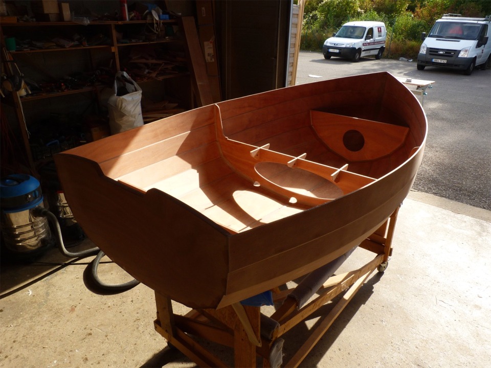 Je profite de la lumi&egrave;re de cette belle fin d'apr&egrave;s-midi de septembre pour pour une jolie photo avant de continuer. Evidemment, la photo serait plus jolie sans les voitures &agrave; l'arri&egrave;re-plan, mais je ne suis pas assez bon avec Photoshop pour les extraire... 