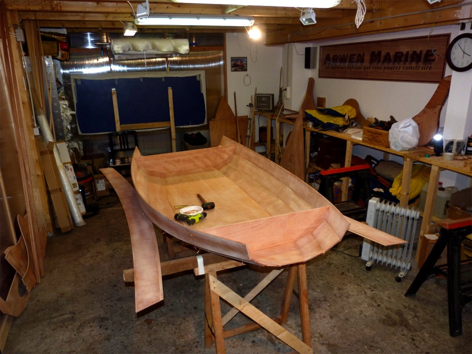 Les bord&eacute;s 3 sont cousus &agrave; leur tour, il ne manque plus que les bord&eacute;s 4. 