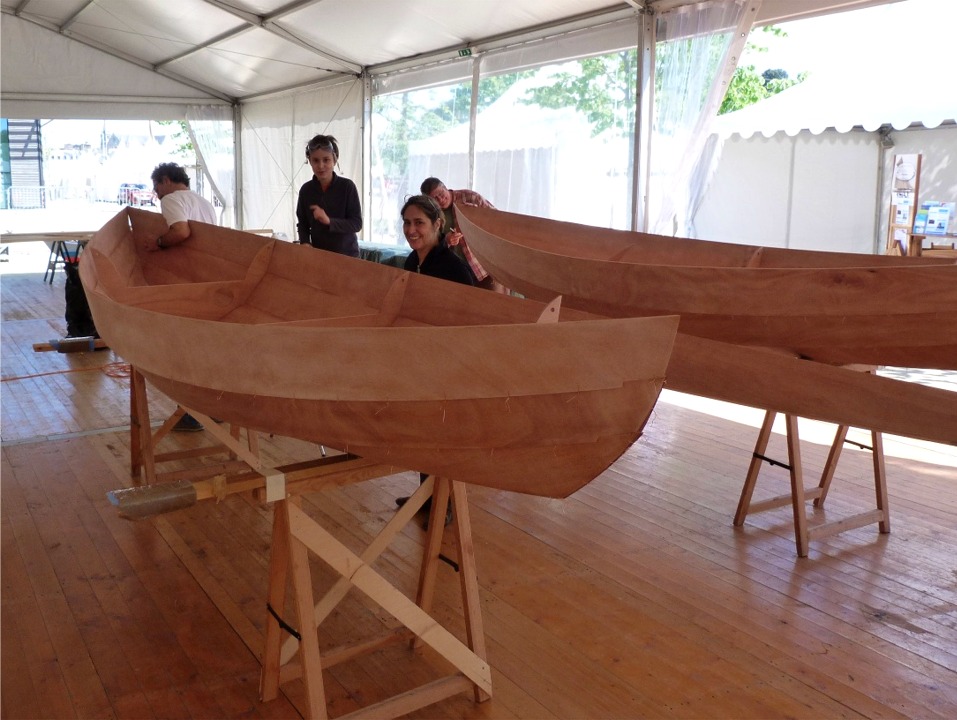 Les deux Skerry sont déja virtuellement terminés, car ils seront à leur forme définitive dès que ce dernier bordé sera cousu. 