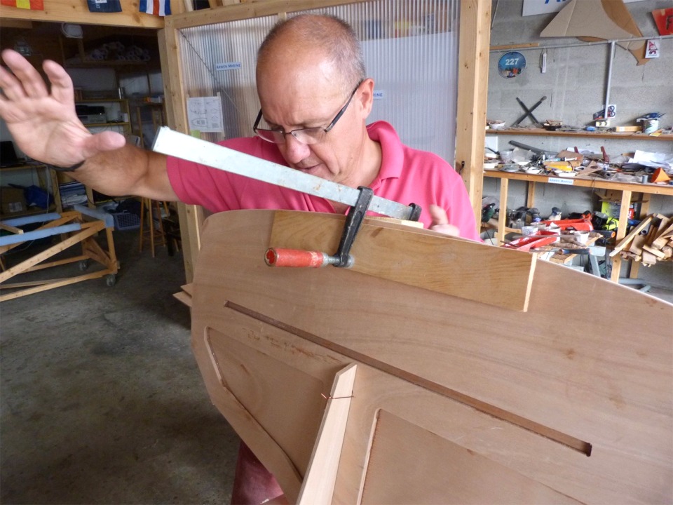 "L&egrave;ve-toi et marche !", euh non, "Va et ne p&ecirc;che plus !", ah &ccedil;a y est, "Reste debout et tiens-toi tranquille !" 