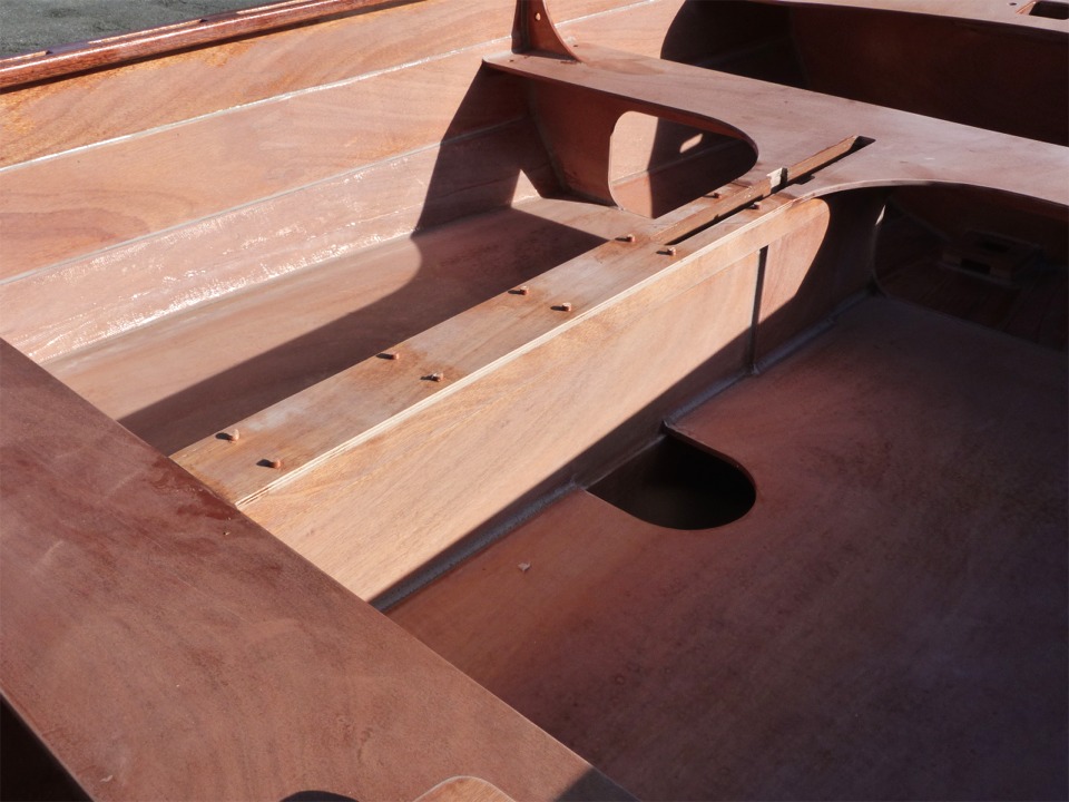 Ce dimanche matin, le soleil est de retour et je sors Silmaril pour le pon&ccedil;age du matin. 