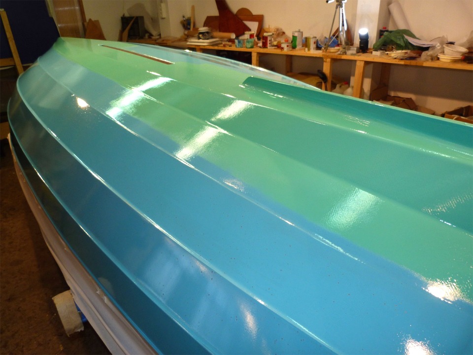 Et le lendemain, le bleu c&eacute;leste tourne au vert d'eau pour la seconde couche... 