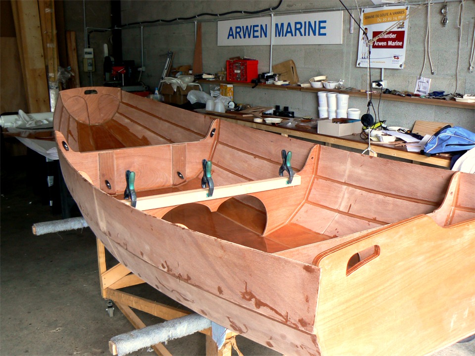 J'ai coll&eacute; la structure transversale en place. 