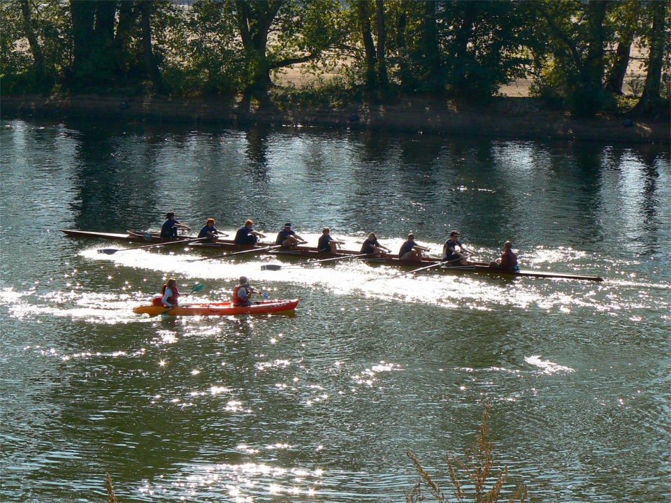 Illustration du m&eacute;lange parfois incongru d'embarcations fort diverses... 