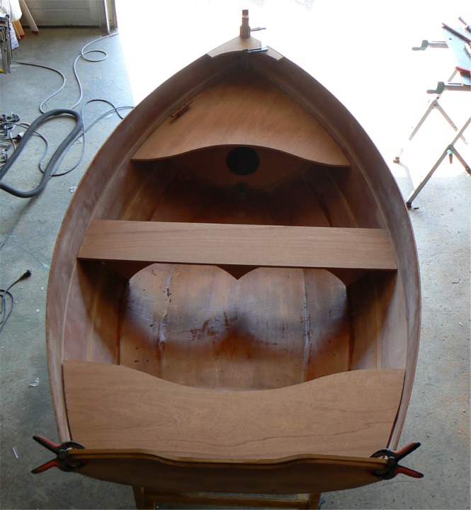 J'ai positionn&eacute; le doubleur de tableau arri&egrave;re, afin de raidir celui-ci pour un &eacute;ventuel moteur. 