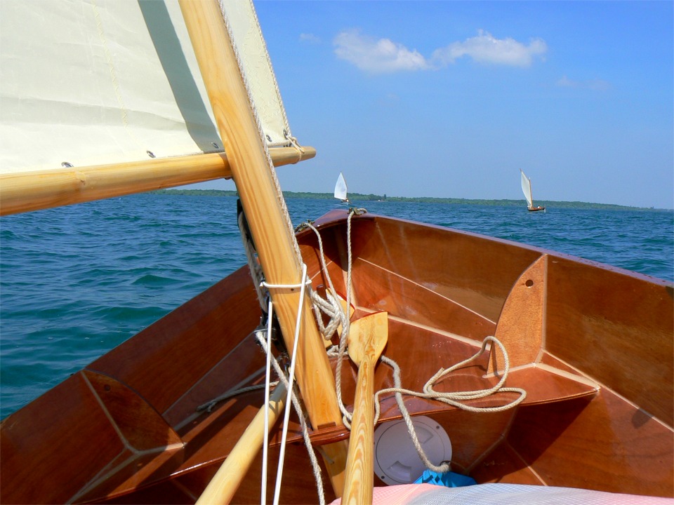 Et c'est parti ! Je suis parti le dernier et je tente de rattraper G&eacute;rard et Ludo que l'on aper&ccedil;oit au loin. 