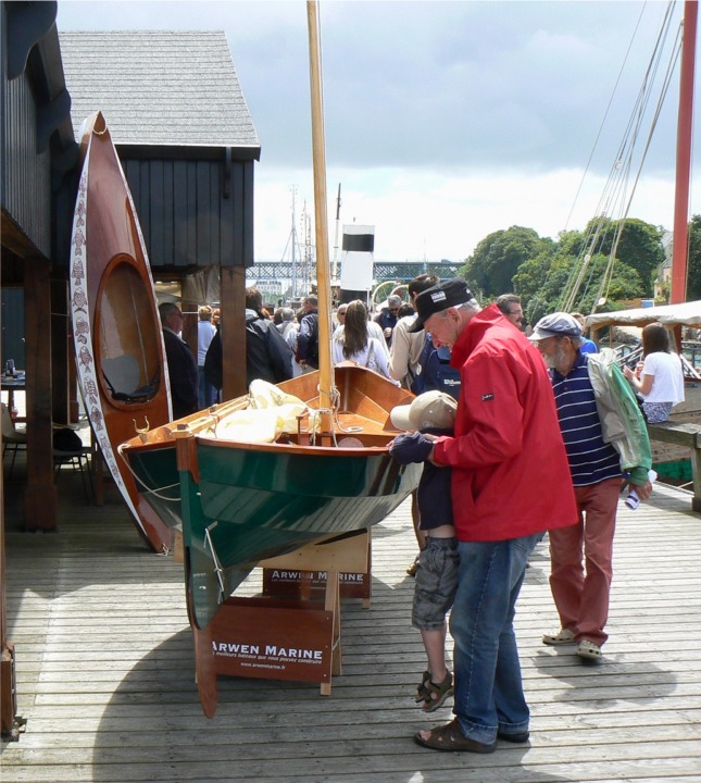 Mes trois bateaux attirent les curieux, mais c'est le Skerry qui intéresse le plus de visiteurs. 