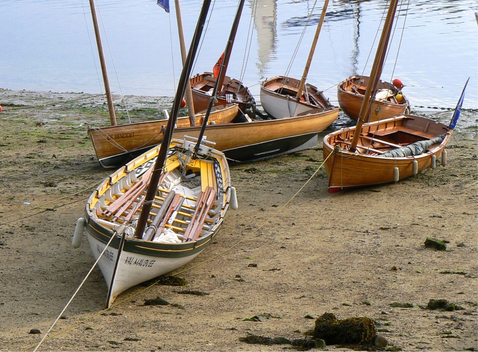 Le groupe des yoles de l'Odet, derrière la yole de Bantry Val Maubuée. 