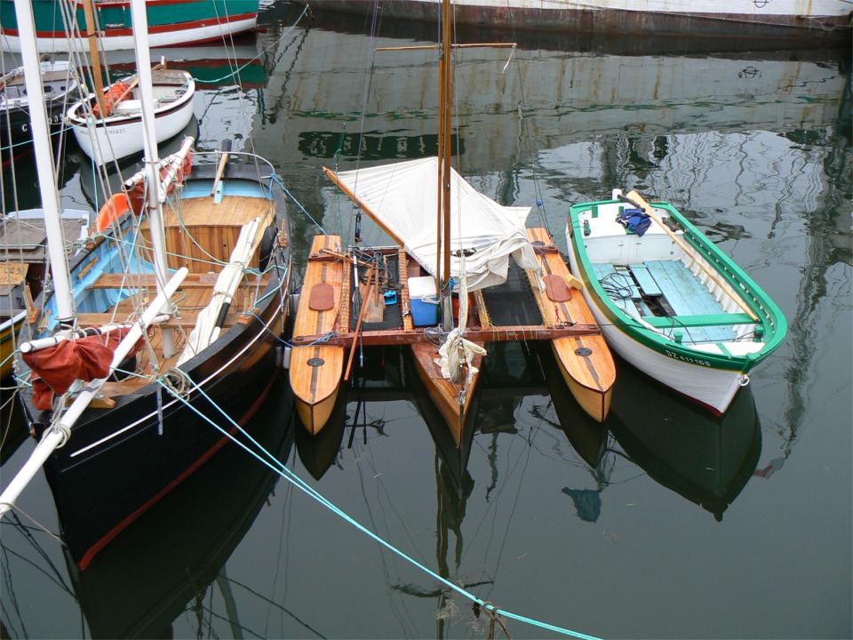 Etranges voisins de port... 