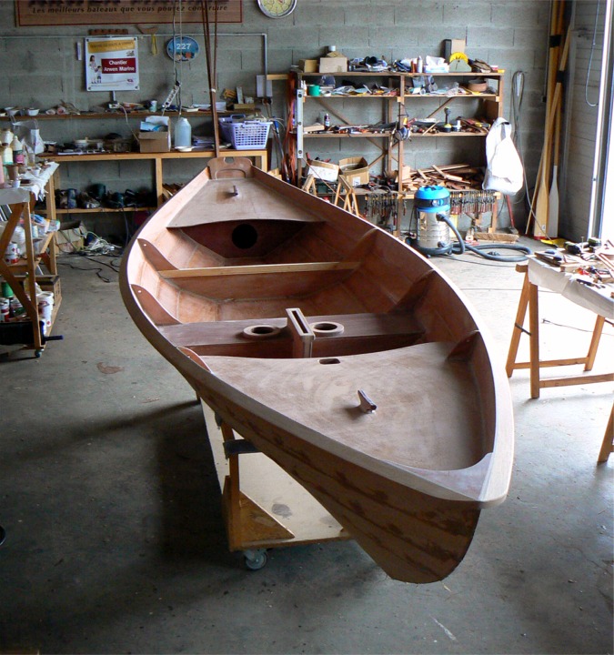 J'h&eacute;site toujours sur l'arrondi &agrave; donner aux extr&eacute;mit&eacute;s des listons sur l'&eacute;trave : &ccedil;a n'a jamais l'air tr&egrave;s &eacute;l&eacute;gant de prime abord, mais on finit par s'habituer... 