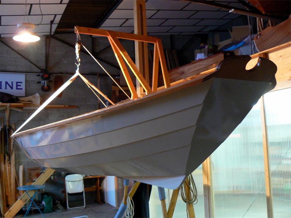 J'ai quelques doutes sur la charge de rupture de ma ch&egrave;vre, mais elle est clairement au-del&agrave; des 70 kg du Doris 17 dans sa configuration "voile". 