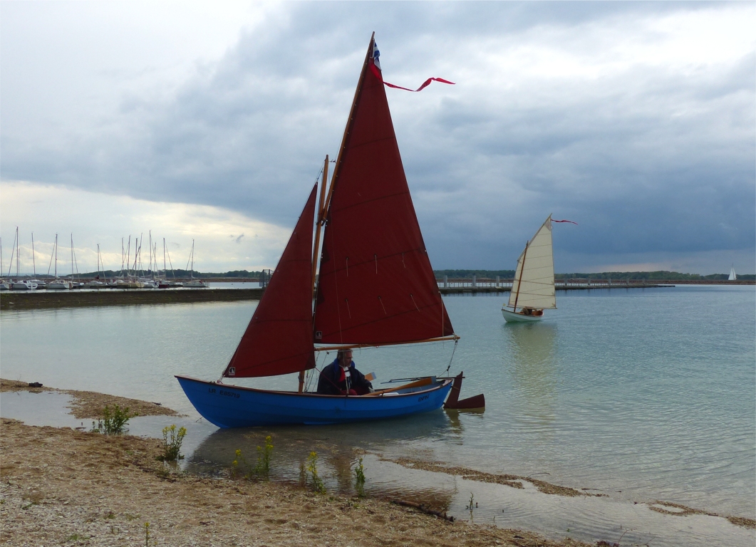 Il est 17h30 et on dirait qu'Herv&eacute; se demande s'il va repartir tirer un bord ou deux ou s'il commence &agrave; d&eacute;gr&eacute;er. 